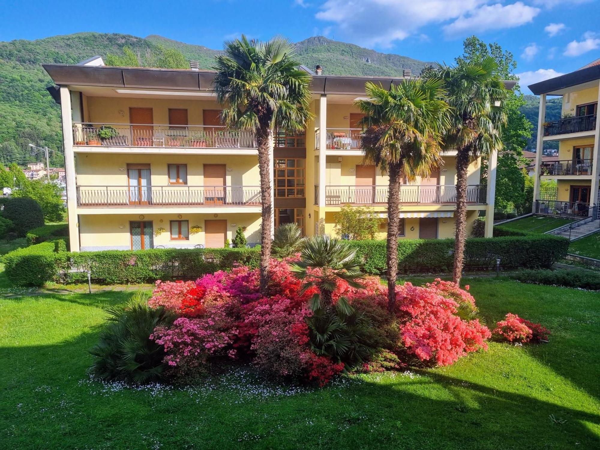 Residenza Lago Sereno Porto Ceresio Exteriér fotografie