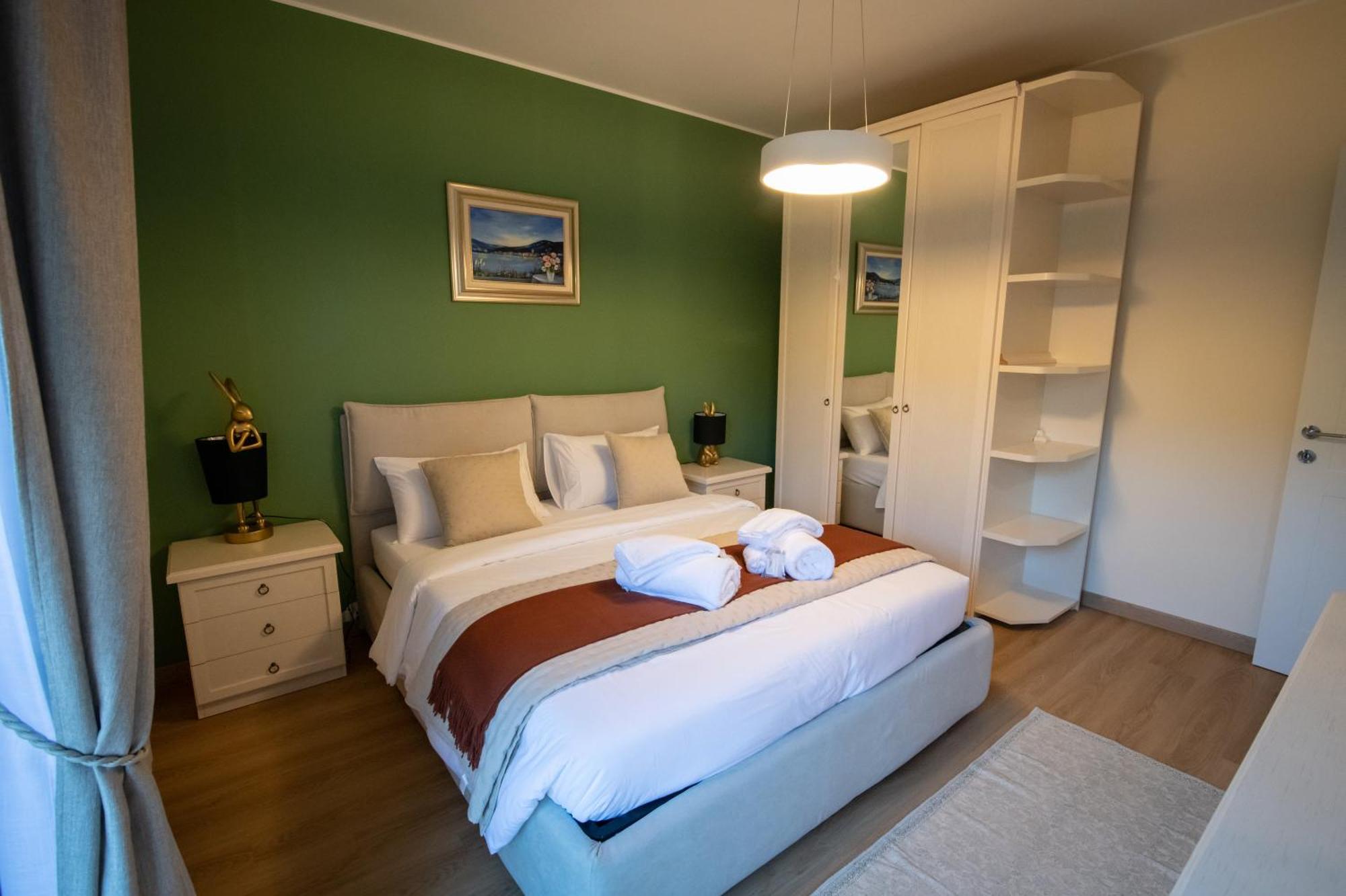 Residenza Lago Sereno Porto Ceresio Exteriér fotografie
