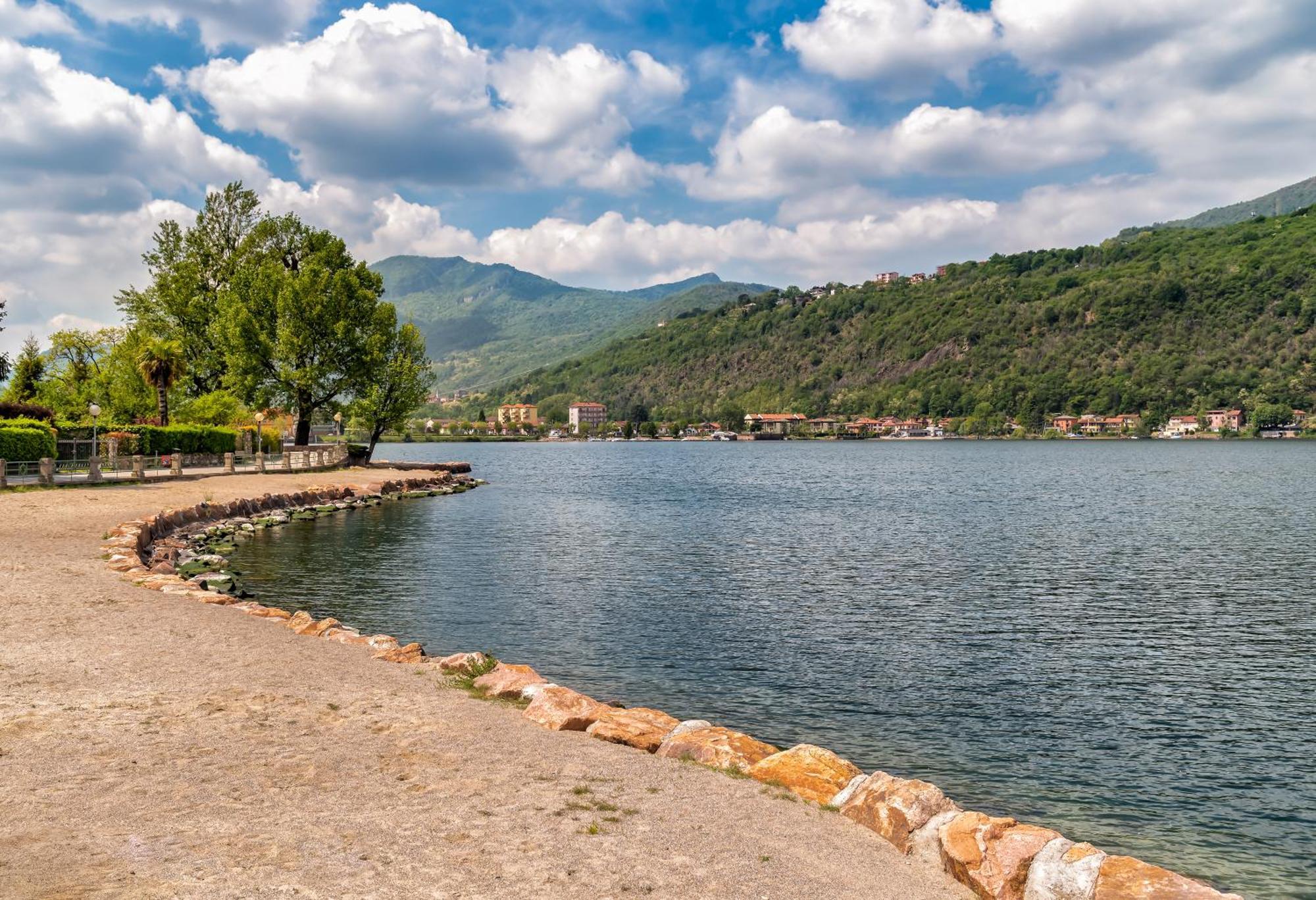 Residenza Lago Sereno Porto Ceresio Exteriér fotografie